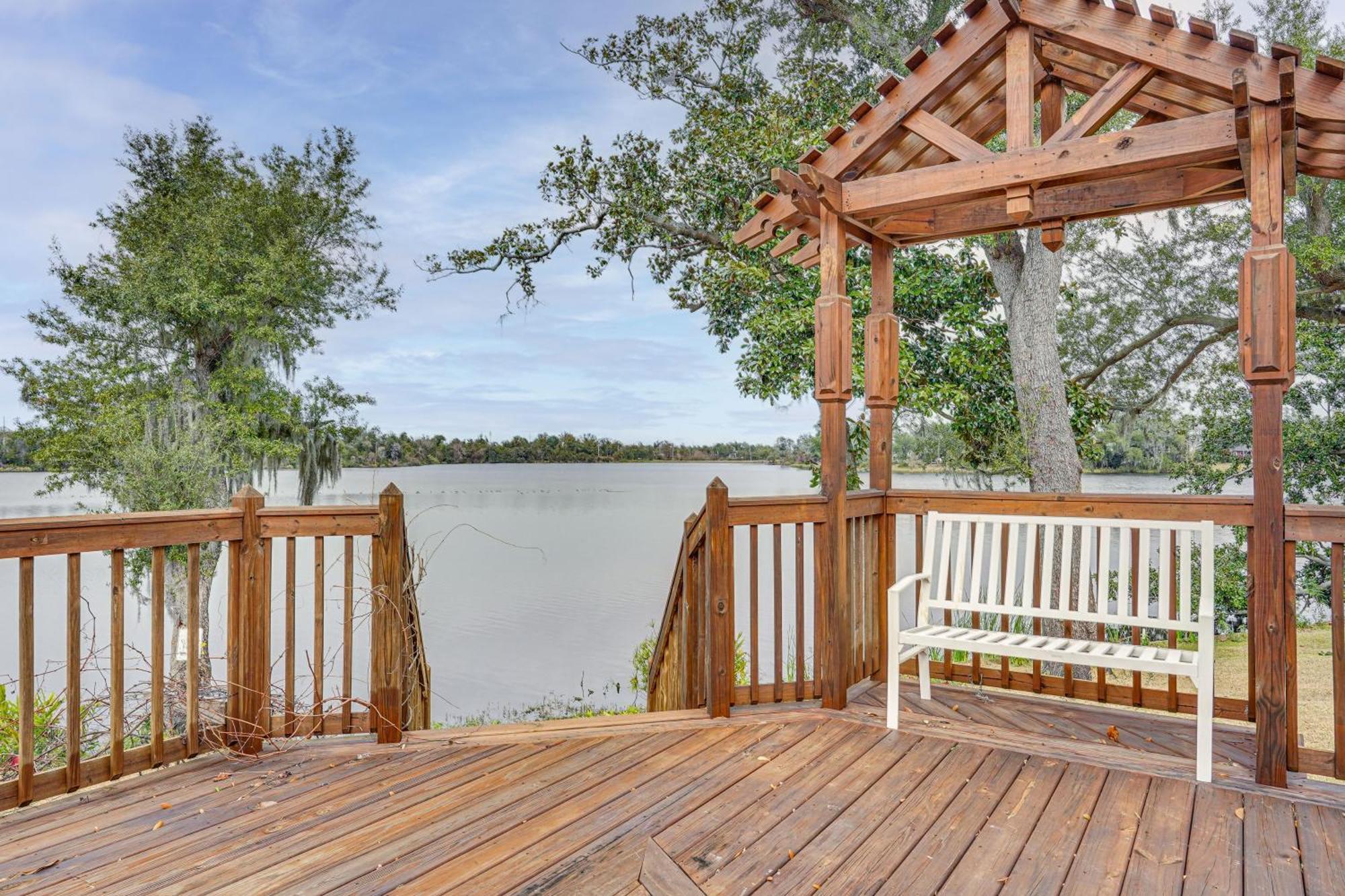 Lakefront Panama City Studio With Hot Tub Access ภายนอก รูปภาพ
