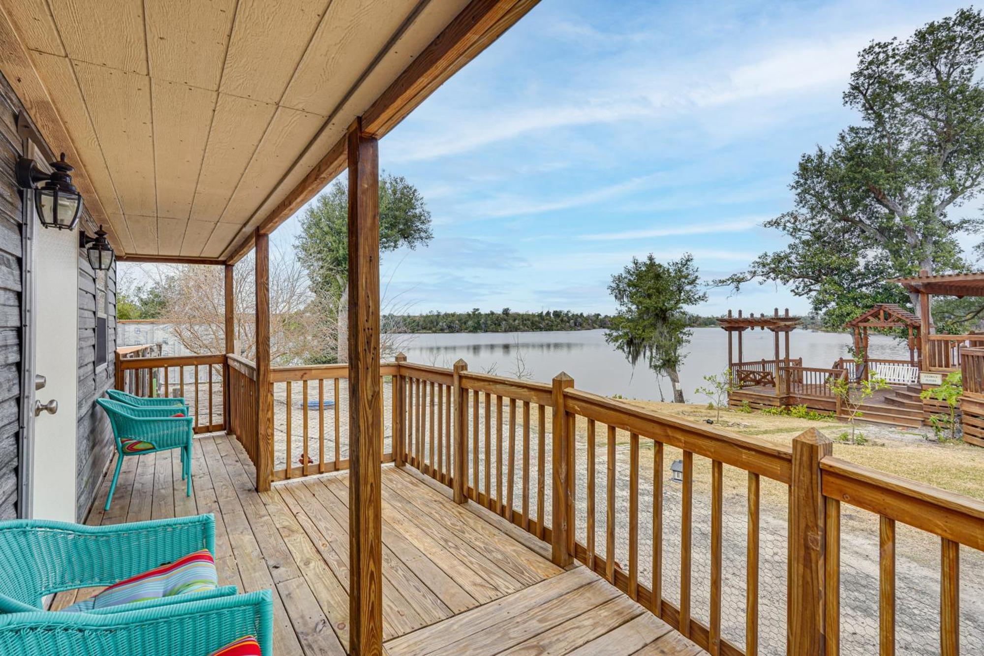 Lakefront Panama City Studio With Hot Tub Access ภายนอก รูปภาพ
